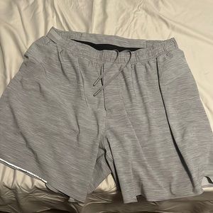 Lululemon License to Train 5” L
